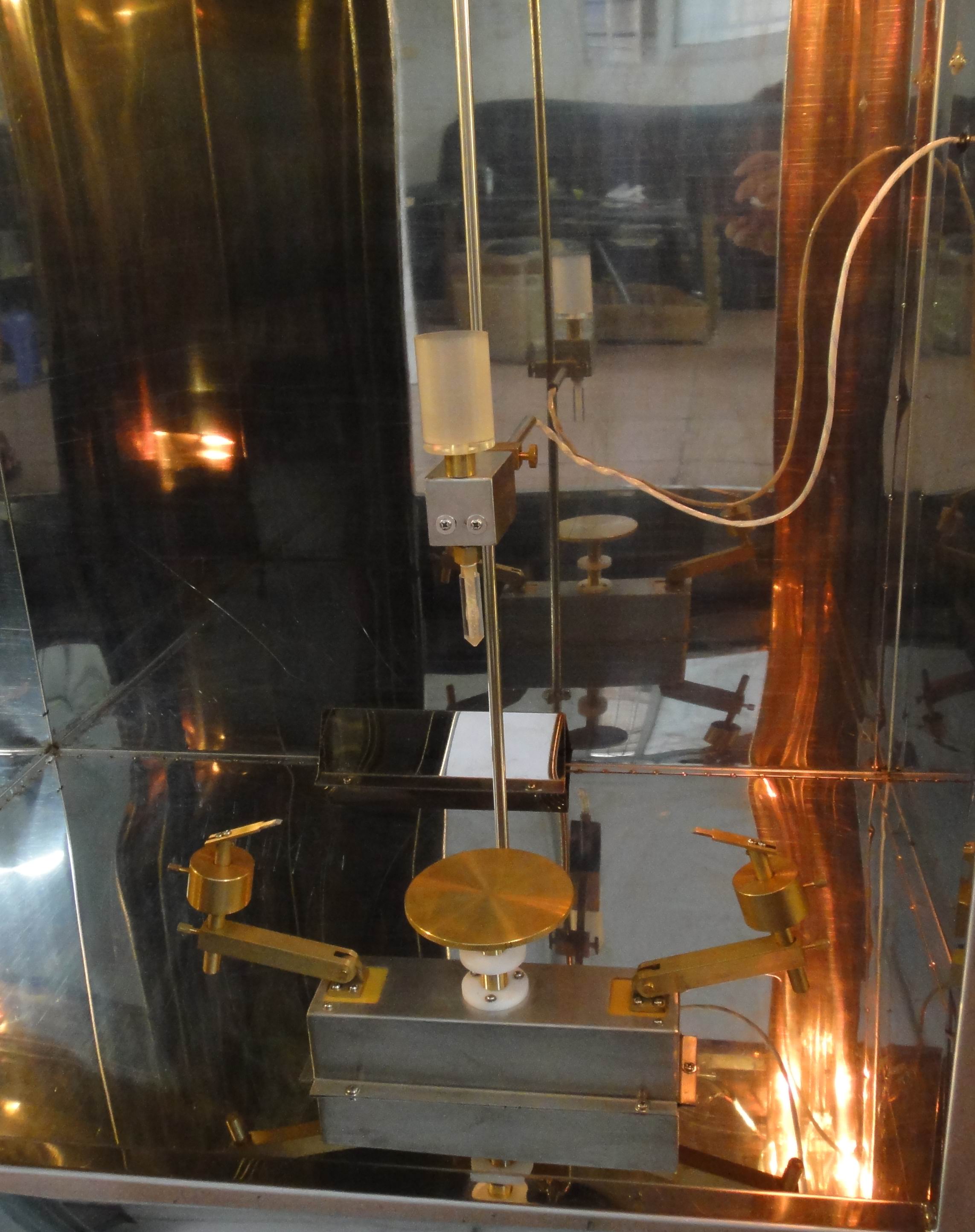 漏電起痕試驗儀 漏電起痕試驗儀