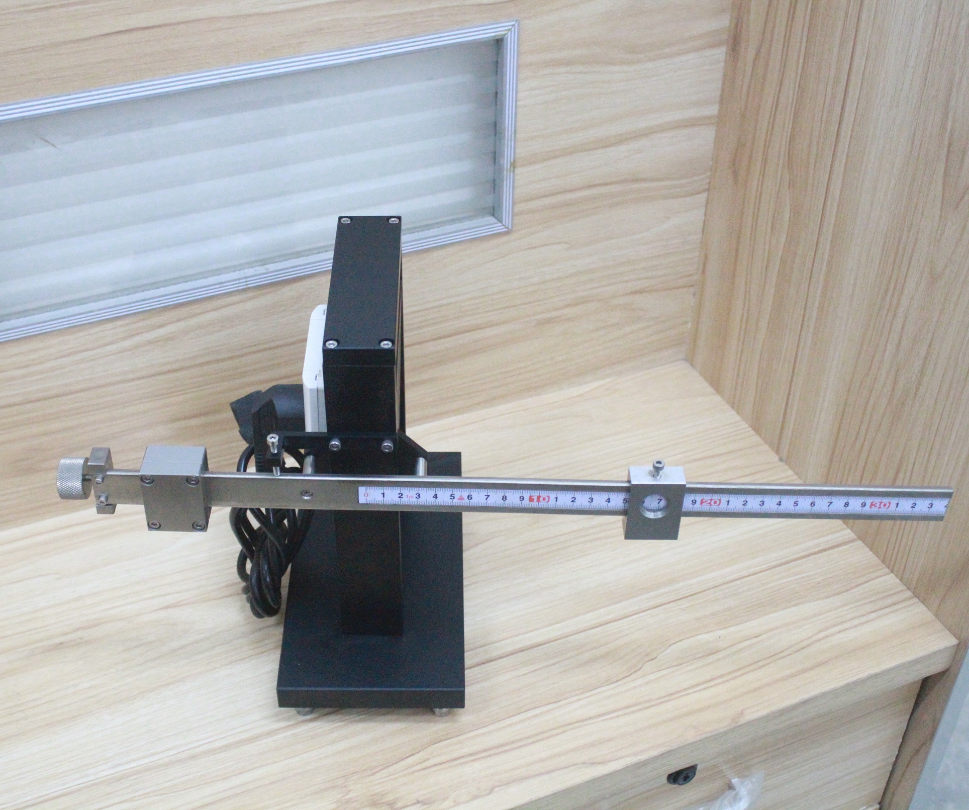 插頭力矩試驗裝置